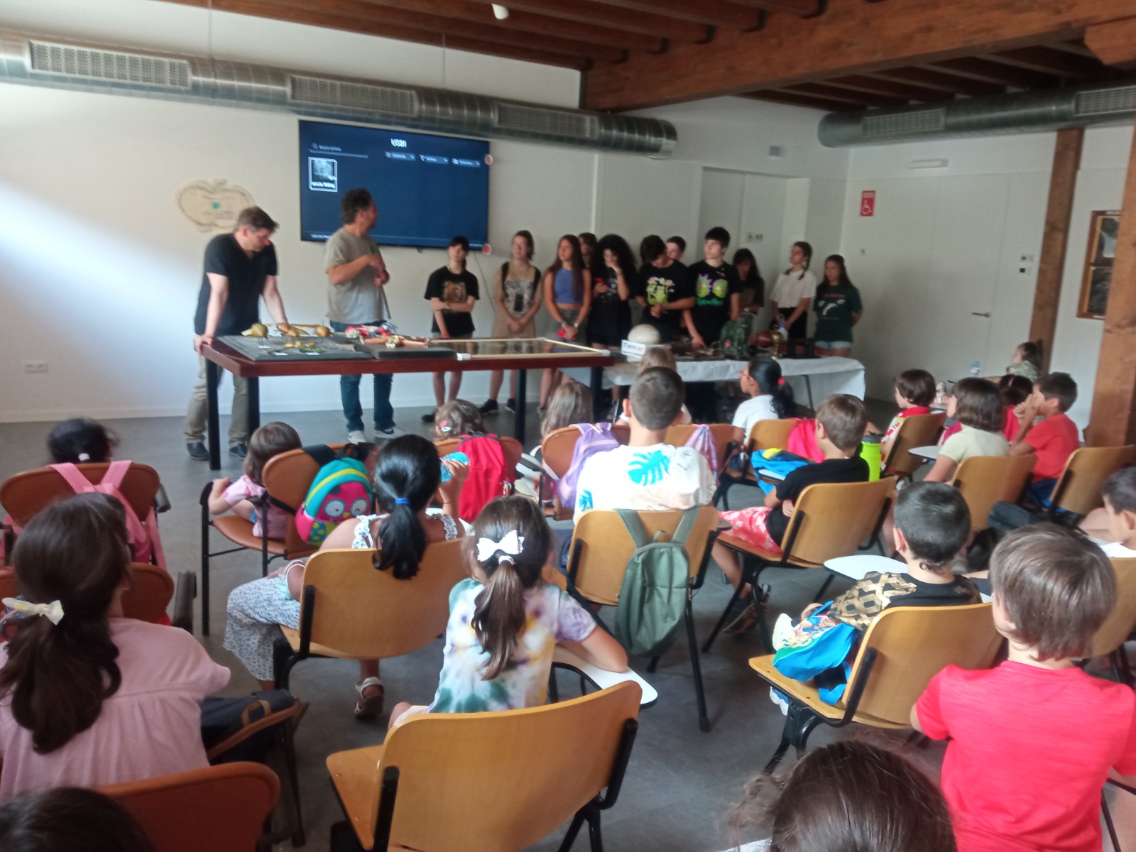 visita_ies_sagasta_2_20220621_2027073360.jpg