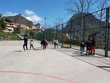 visita_jugadora_baloncesto_arnedillo_10_20210419_2016079187.jpg