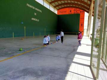 visita_jugadora_baloncesto_arnedillo_1_20210419_1875751754.jpg