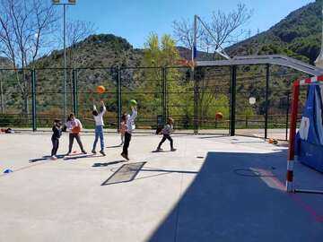 visita_jugadora_baloncesto_arnedillo_26_20210419_1008501542.jpg