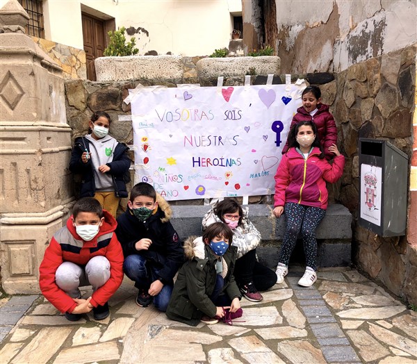 vosotras_sois_nuestras_heroinas_8m_1_20210308_1208913010.jpg