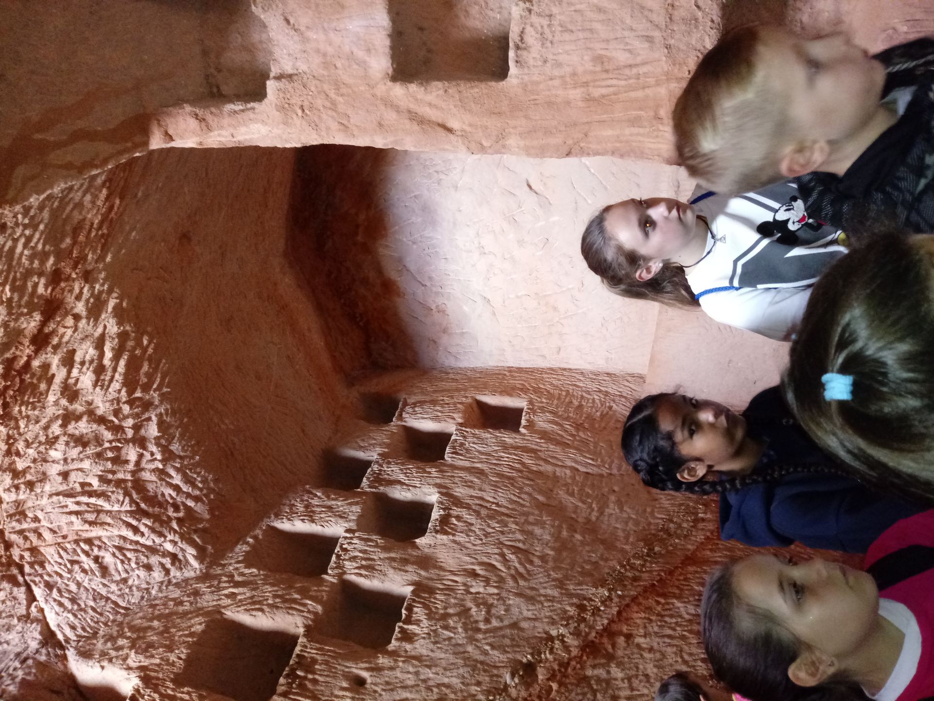 visita_cuevas_21_20191010_1187969444.jpg