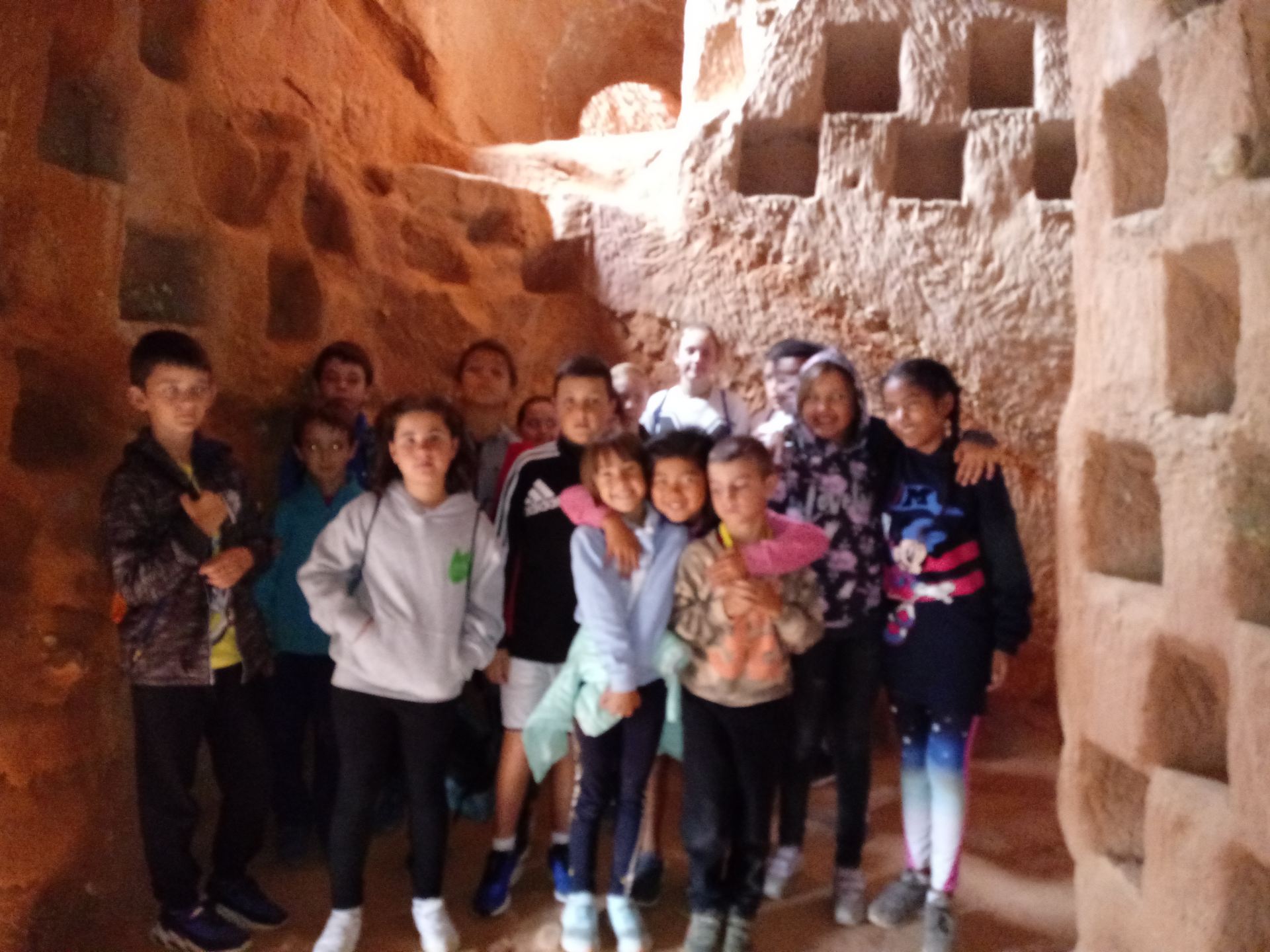 visita_cuevas_26_20191010_1370329294.jpg