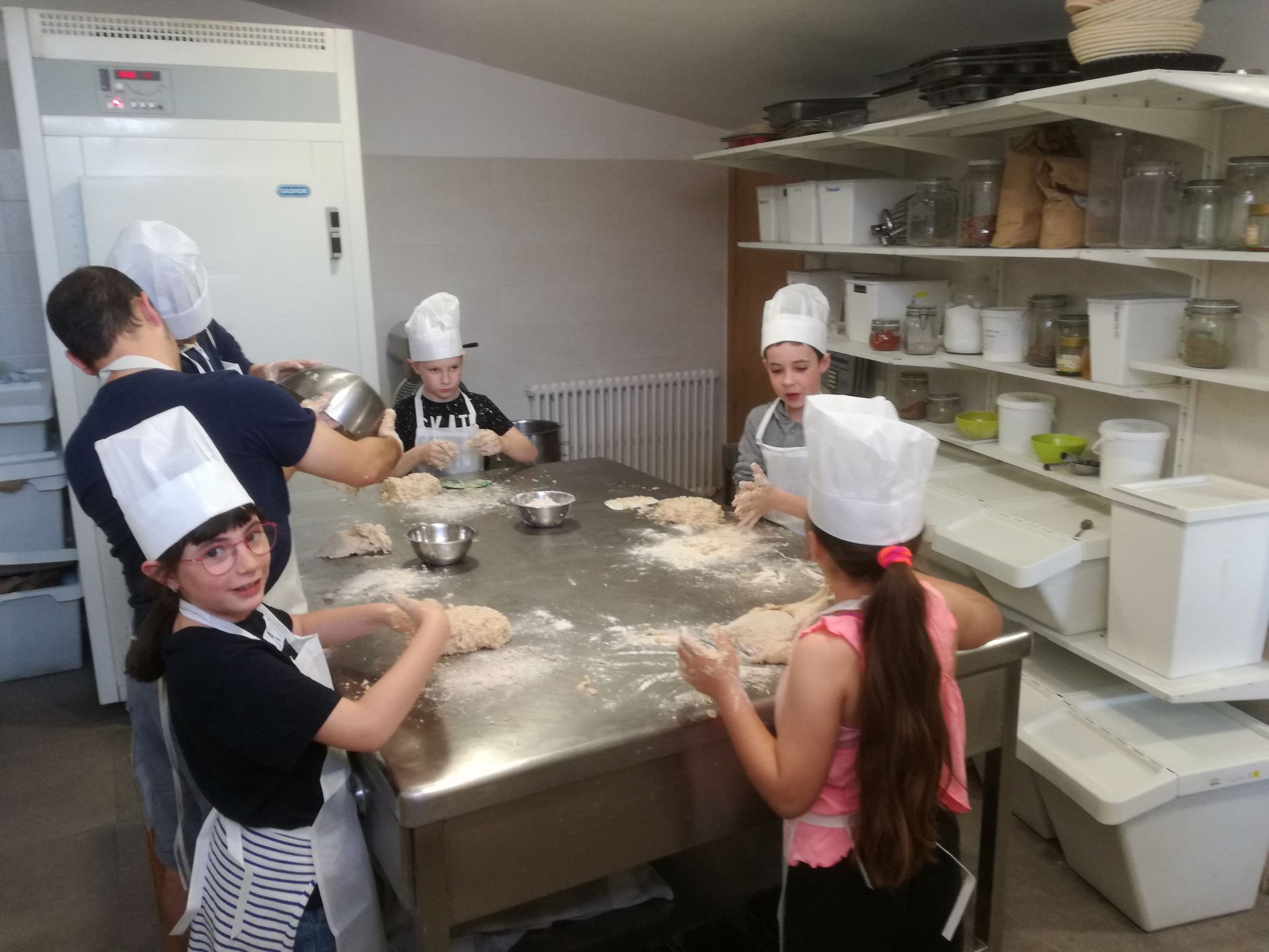 visita_a_la_panaderia_de_poyales_16_20190605_1609022631.jpg