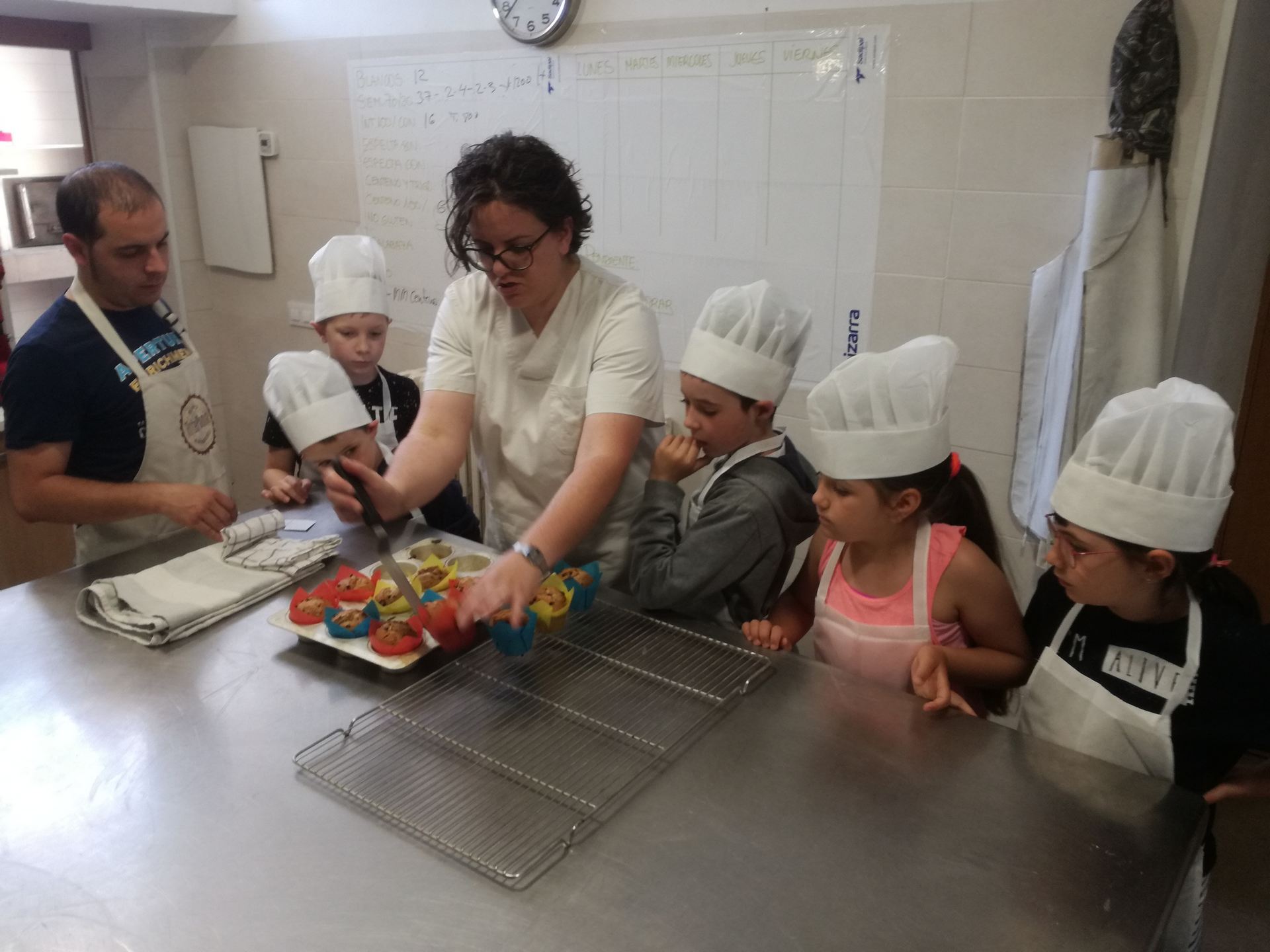 visita_a_la_panaderia_de_poyales_33_20190605_1013816229.jpg