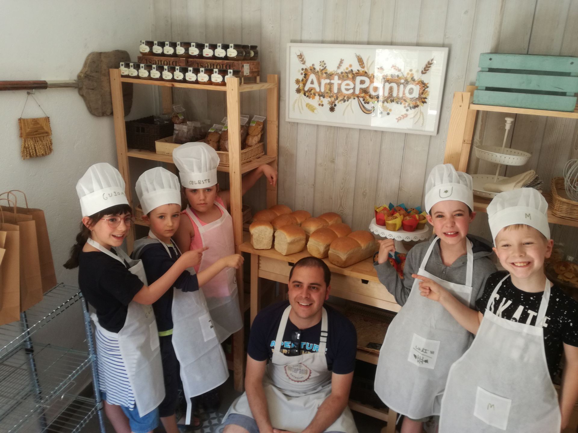 visita_a_la_panaderia_de_poyales_38_20190605_1446346741.jpg
