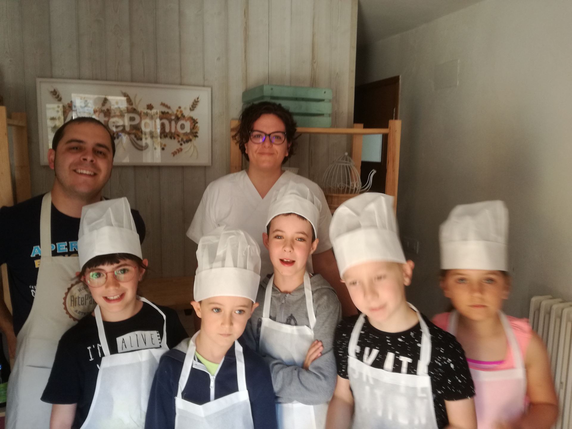 visita_a_la_panaderia_de_poyales_5_20190605_1659851281.jpg