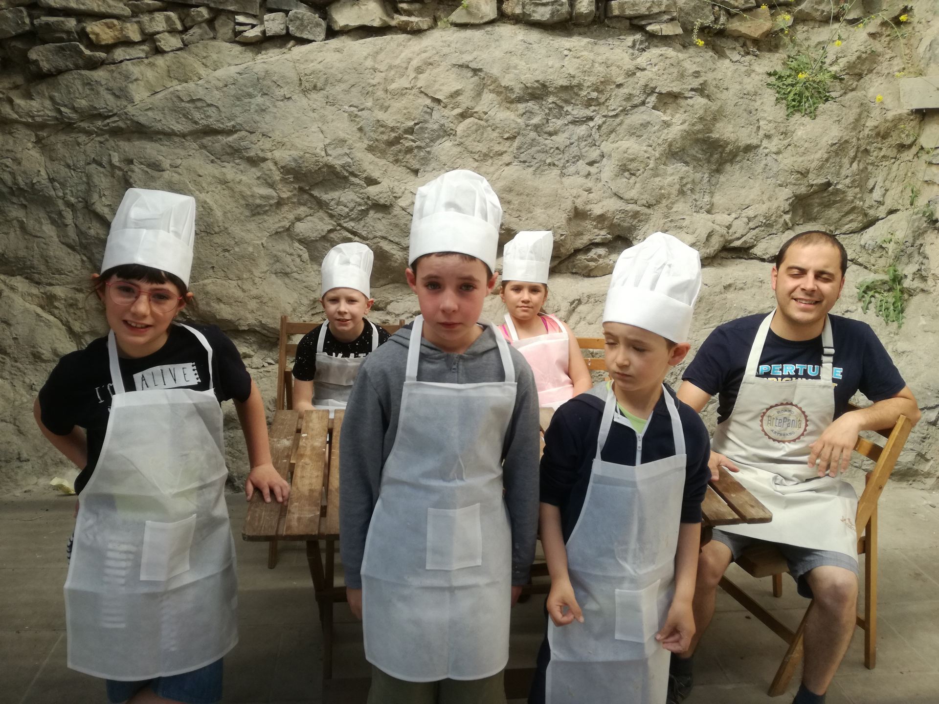 visita_a_la_panaderia_de_poyales_9_20190605_1835723647.jpg