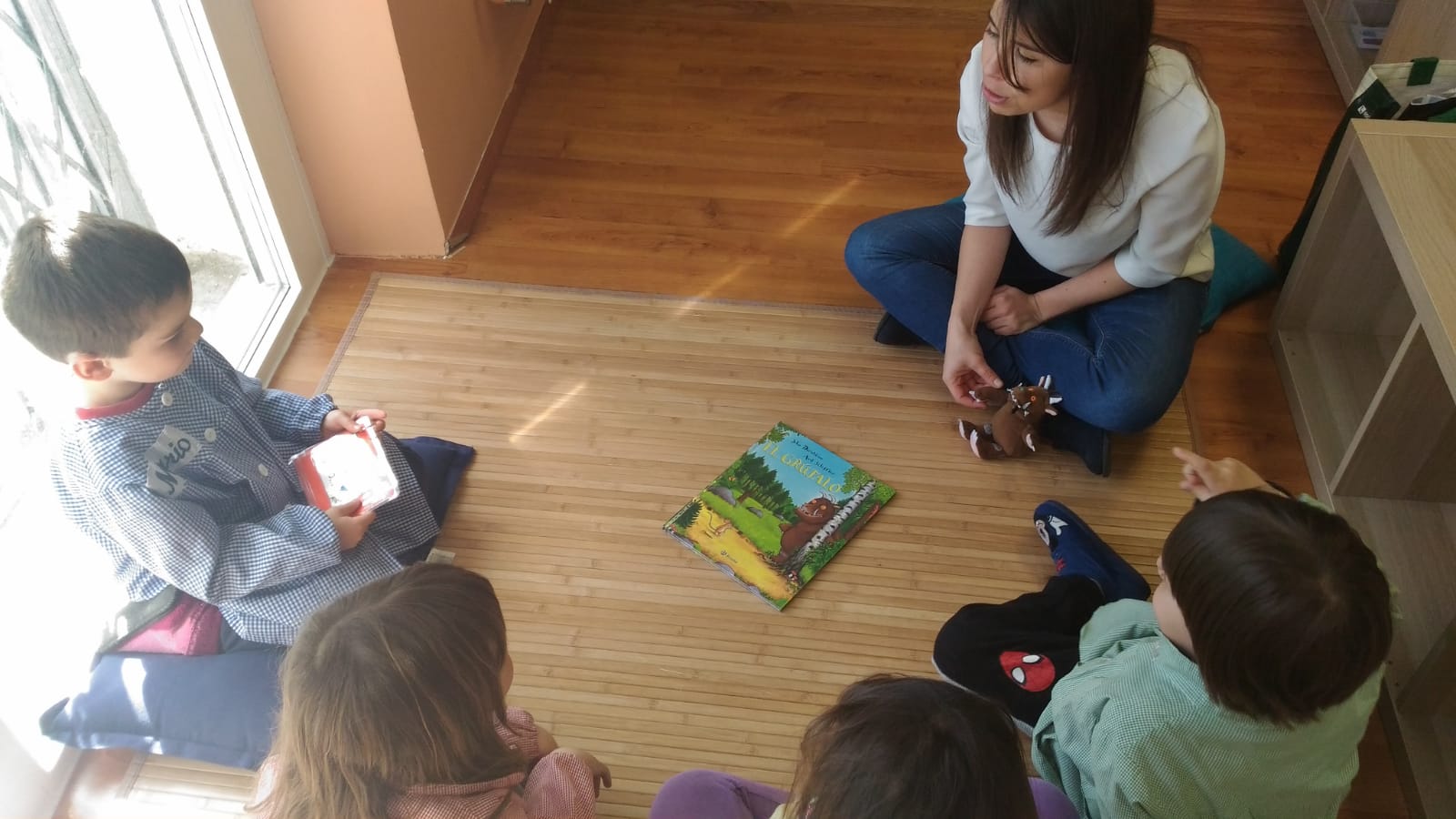 visita_de_la_tia_ana_a_infantil_9_20190305_1232894231.jpg