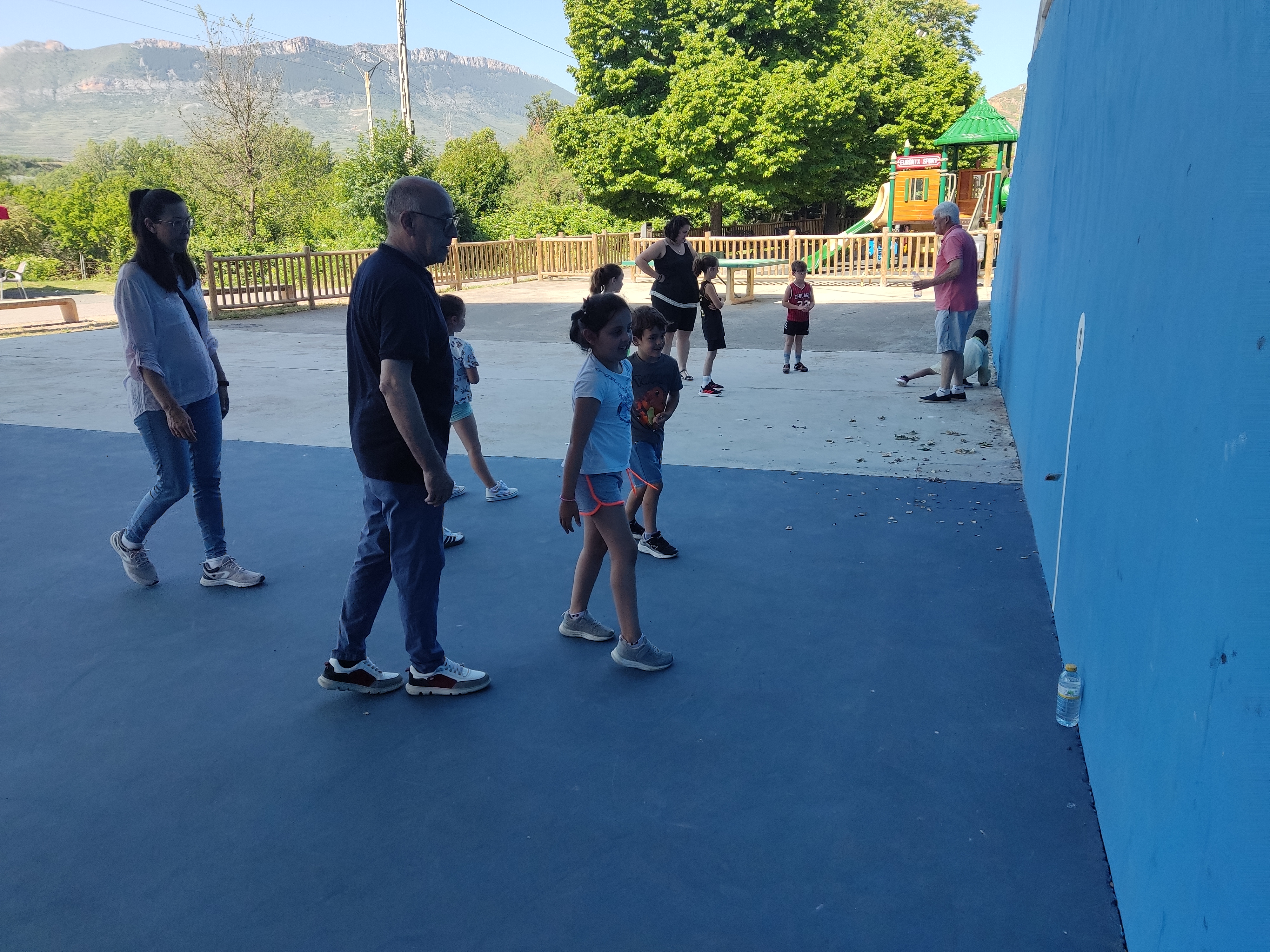 juegos_tradicionales_28_20250617_1389027848.jpg