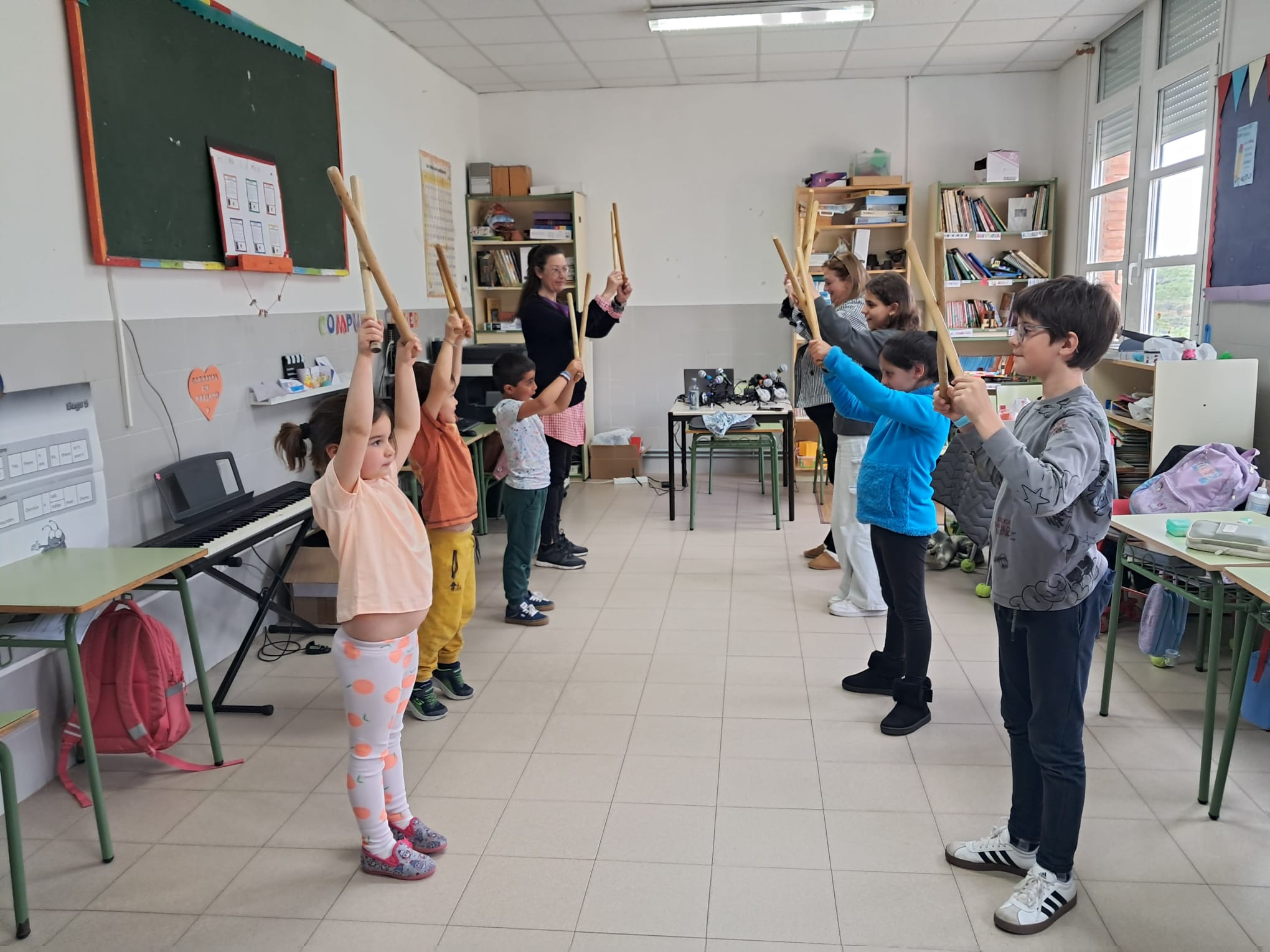 taller_de_danzas_regionales_4_20250515_1378352541.jpg