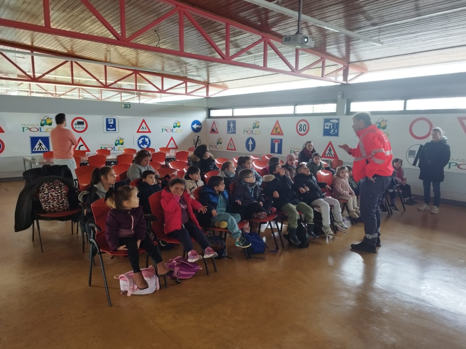 visita_a_parque_polo_1_20250306_1912665643.jpeg