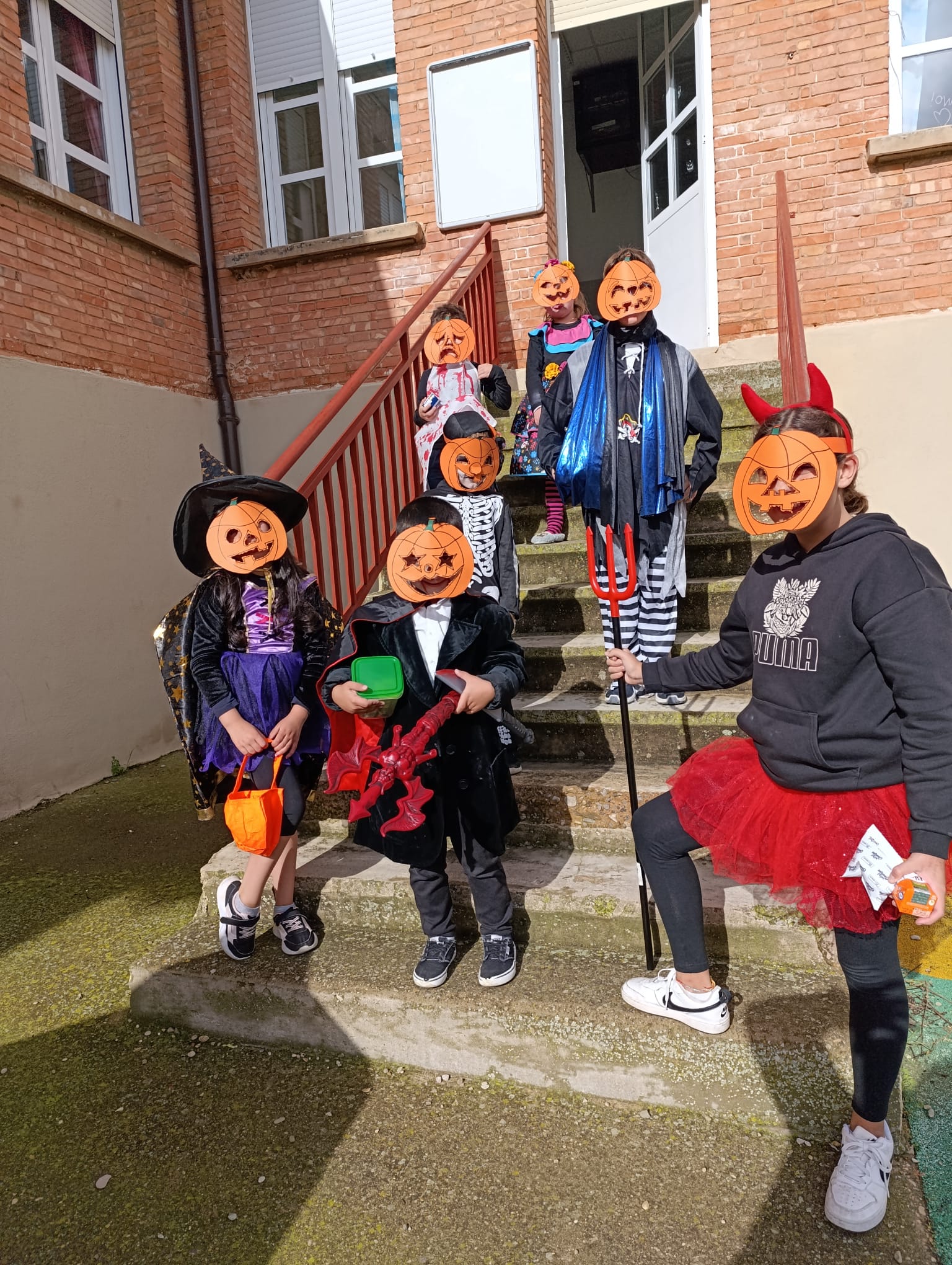 halloween_2024_4_20250215_1941230901.jpg